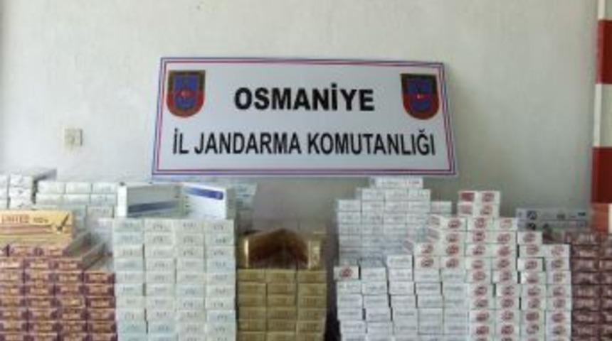 Yolcunun &Ccedil;uvalından Bin Paket Ka&ccedil;ak Sigara &Ccedil;ıktı