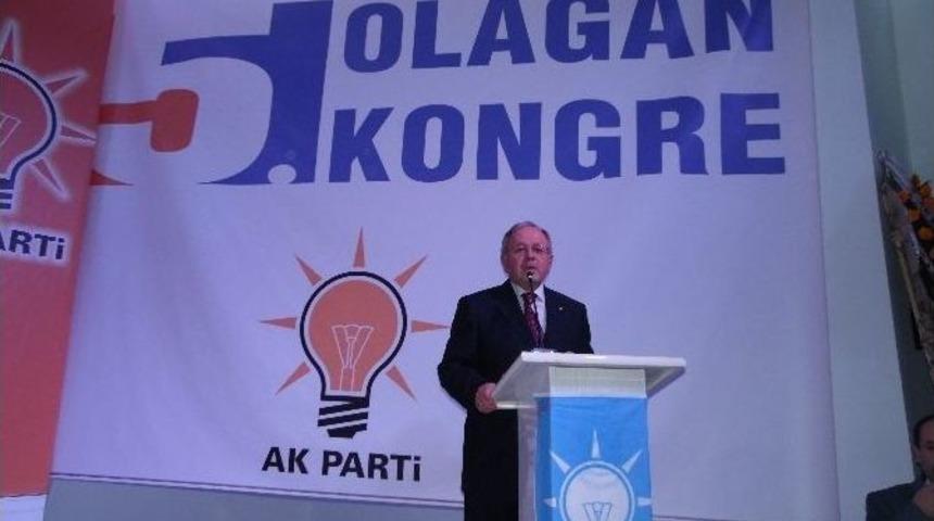 Ak Parti Demirci İl&ccedil;e Teşkilatı Başkanlığına Ertuğrul Uyar Se&ccedil;ildi