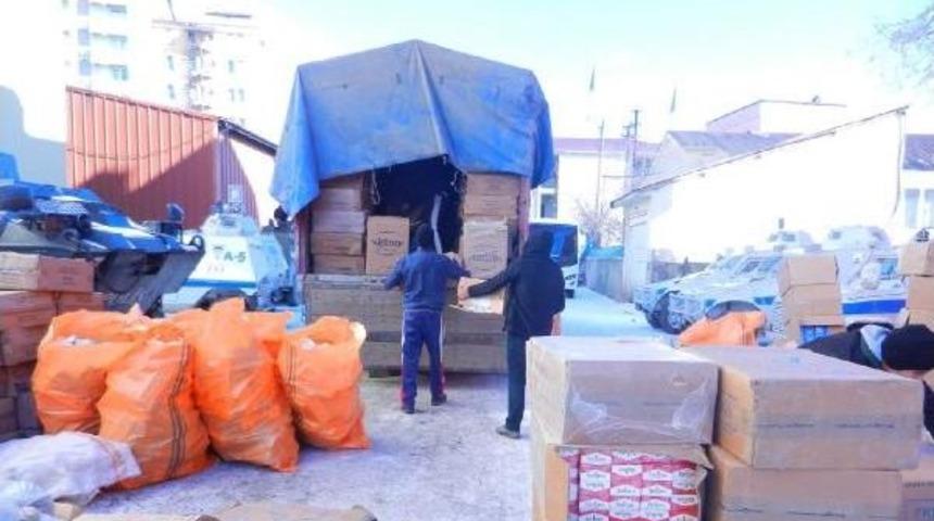 Y&uuml;ksekova'da 475 Bin Paket Ka&ccedil;ak Sigara Ele Ge&ccedil;irildi