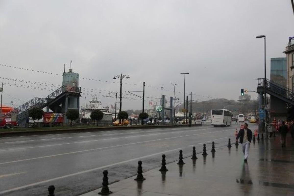 Sirkeci Yaya &Uuml;st Ge&ccedil;idi Kaldırıldı