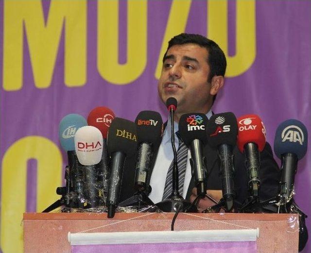 Demirtaş’tan Arınç’a Gönderme