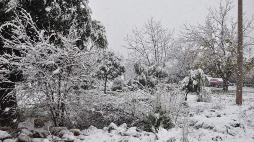 İslahiye'de Okullara 1 G&uuml;nl&uuml;k Kar Tatili
