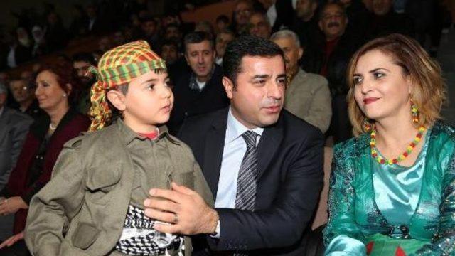 DEMİRTAŞ: İMRALI GÖRÜŞME TUTANAKLARINI AÇIKLAYALIM