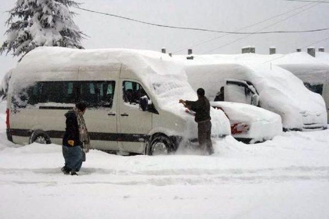 Ordu'da 330 Mahalle Yolu Kar Nedeniyle Ulaşıma Kapandı