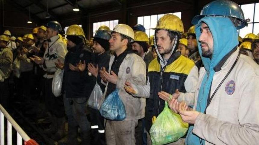 &Ouml;len 8 Madenci Dualarla Anıldı