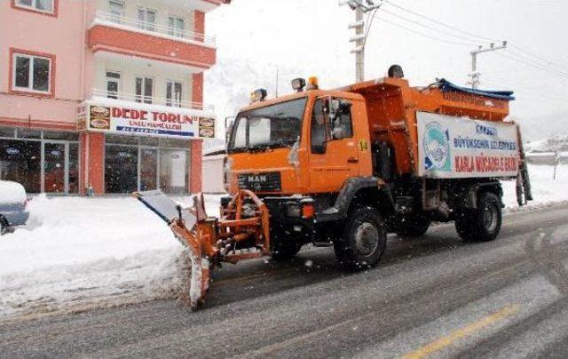 Kayseri'de Kar Yağışı Ulaşımı Etkiledi (2)