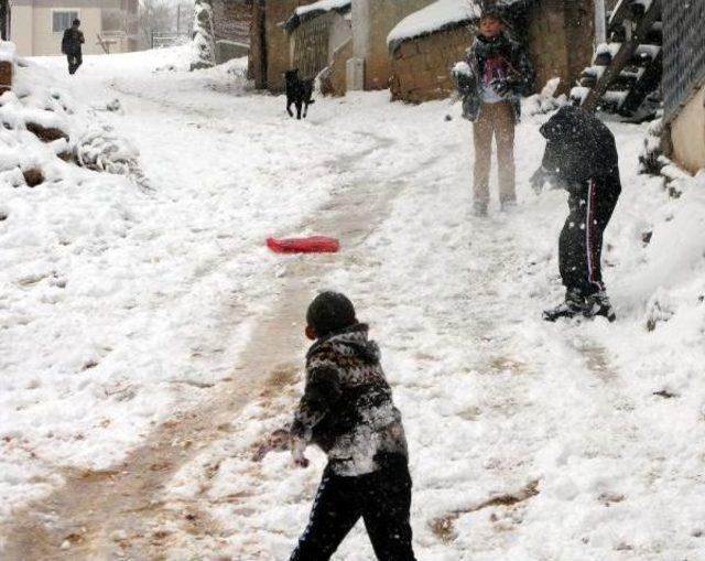 Gümüşhane'de 281 Köy Yolu Ulaşıma Kapandı