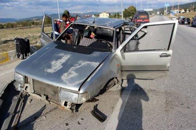 Bolu'da Otomobil Takla Attı: 3 Yaralı