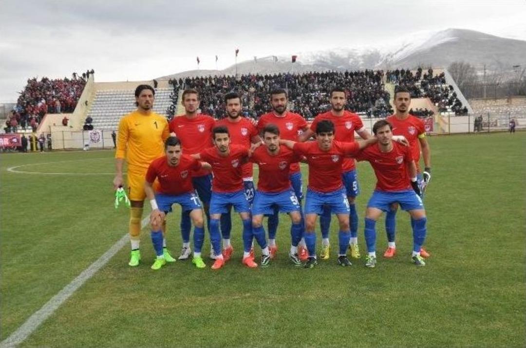 Niğde Beledilespor Lideri Devirdi