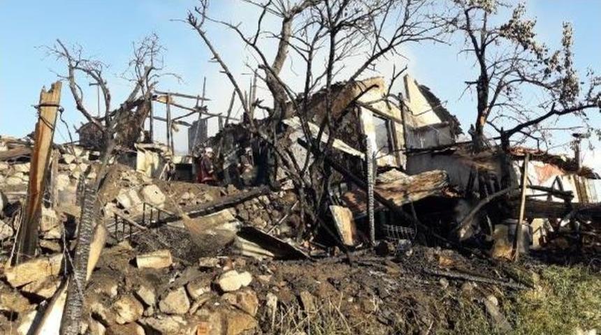 Ankara'da Gecekondu Yangını