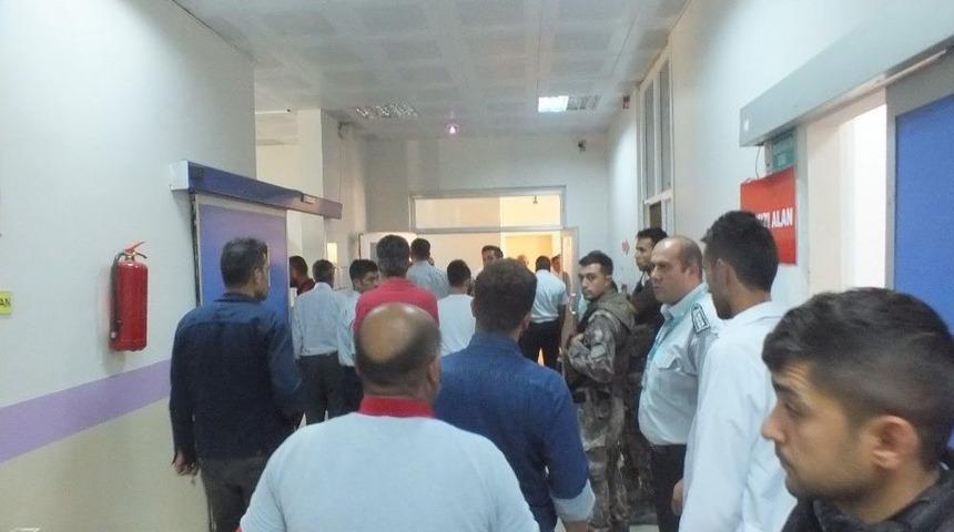 Malazgirt&rsquo;te Trafik Kazası: 1 &Ouml;l&uuml;, 3 Yaralı