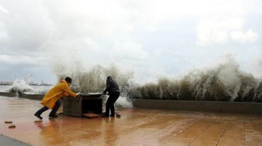Anamur'a Kar Yağdı