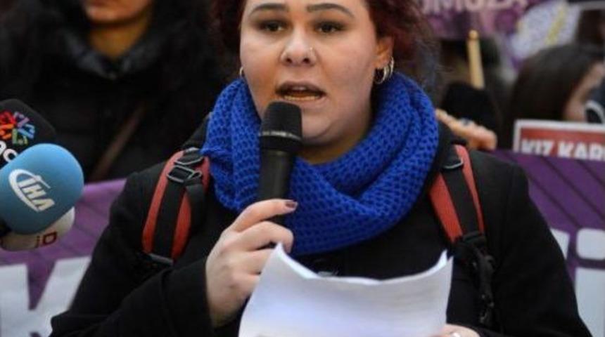 KADINLAR, KADINA ŞİDDETE KARŞI Y&Uuml;R&Uuml;D&Uuml;LER