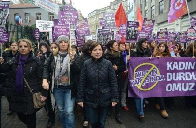 KADINLAR, KADINA ŞİDDETE KARŞI Y&Uuml;R&Uuml;D&Uuml;LER 2