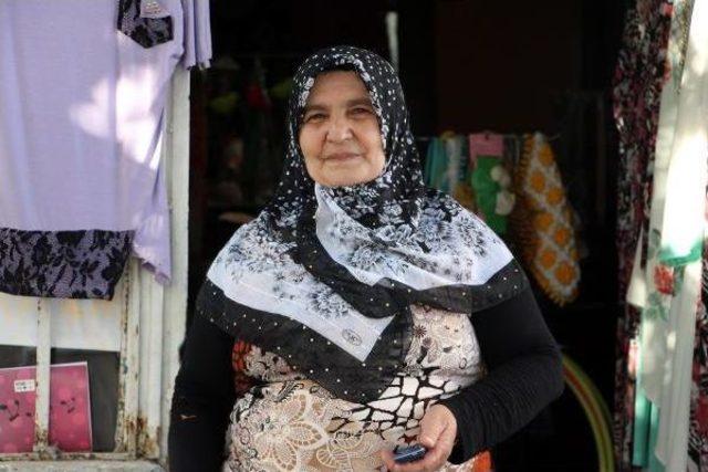 Mahallenin Esnaf Teyzesi, Kanser Eşine Bakıyor 1