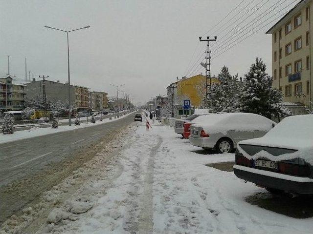 G&uuml;r&uuml;n&rsquo;de Kar Yağışı Hayatı Olumsuz Etkiledi 1