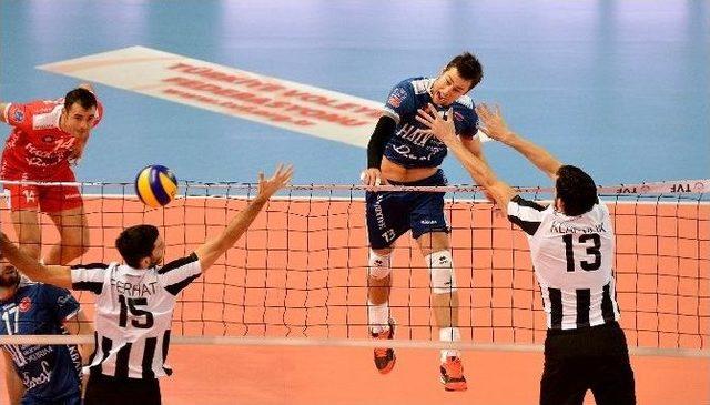 Halkbank&rsquo;tan Kartal&rsquo;a Set Yok 1