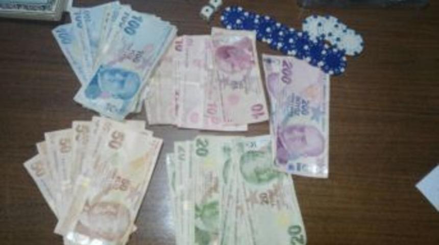 Kahvede Kumar Oynayan Şahıslara Operasyon