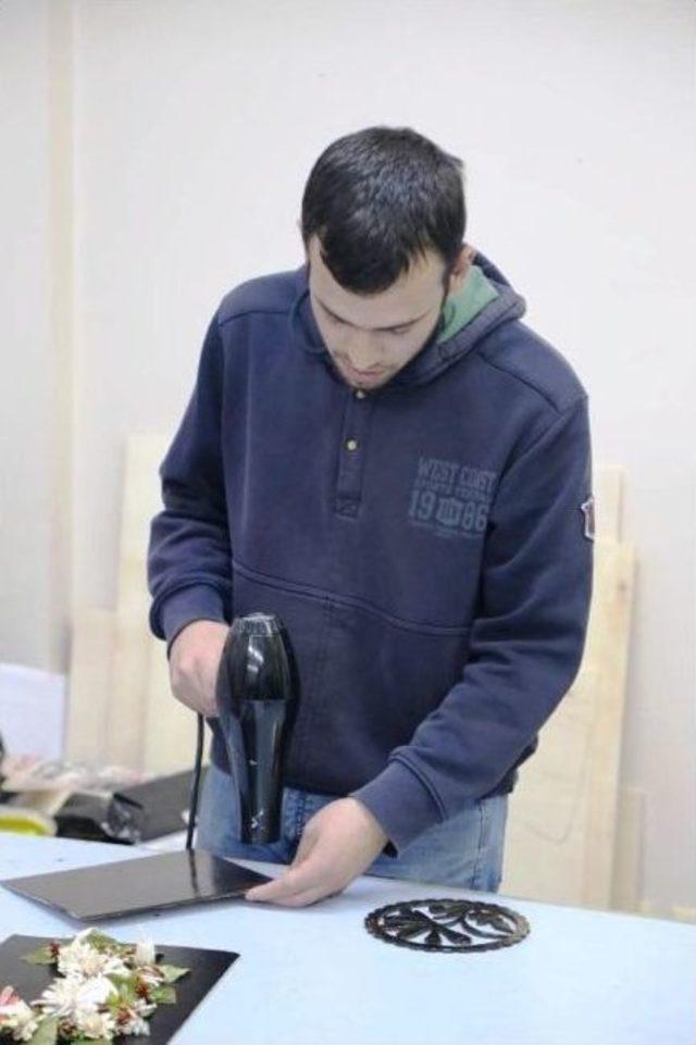 Ko-mek Umut Işığı Olmaya Devam Ediyor 2