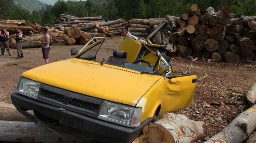 K&ouml;pekten Ka&ccedil;arken Kaza Yaptı: 2 Yaralı