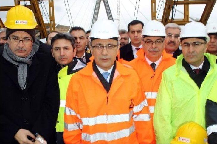 Bakan Elvan, Türkiye’nin 3. Büyük Köprüsünde İnceleme Yaptı G5