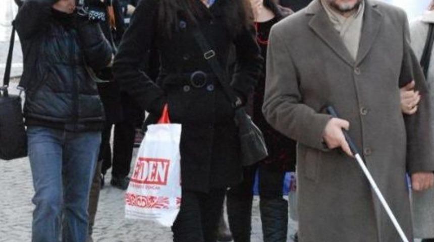 G&ouml;rme Engellilerden Farkındalık Y&uuml;r&uuml;y&uuml;ş&uuml;