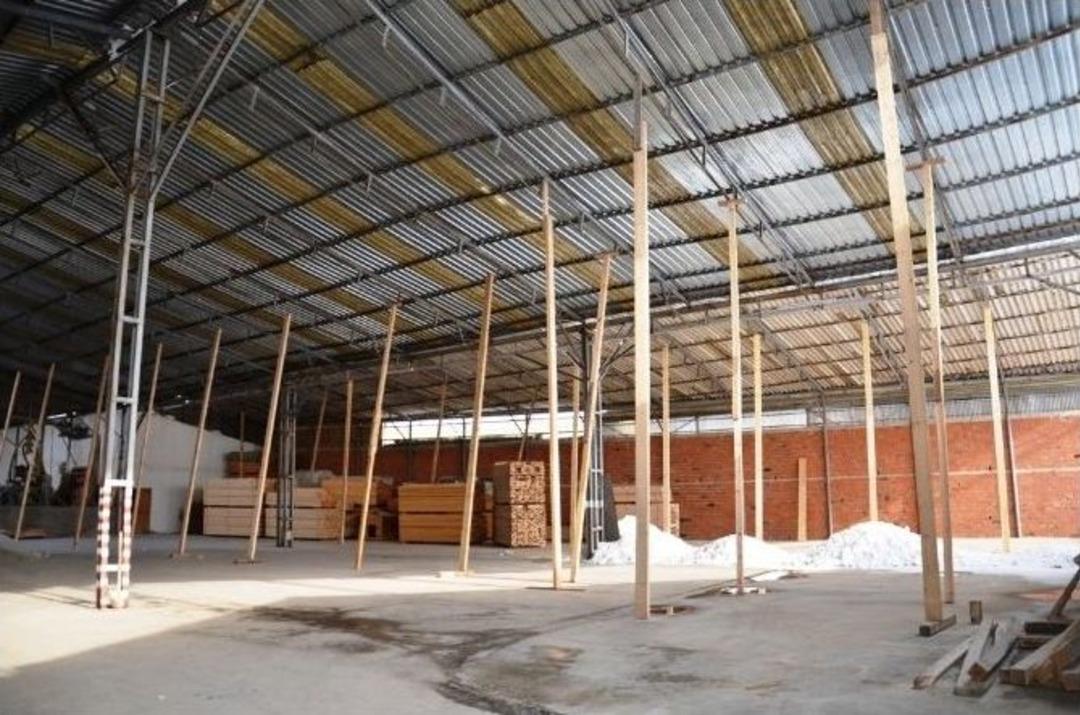 Dursunbey&rsquo;de Sanayi Sitesi&rsquo;nin &Ccedil;atısı &Ccedil;&ouml;kt&uuml;