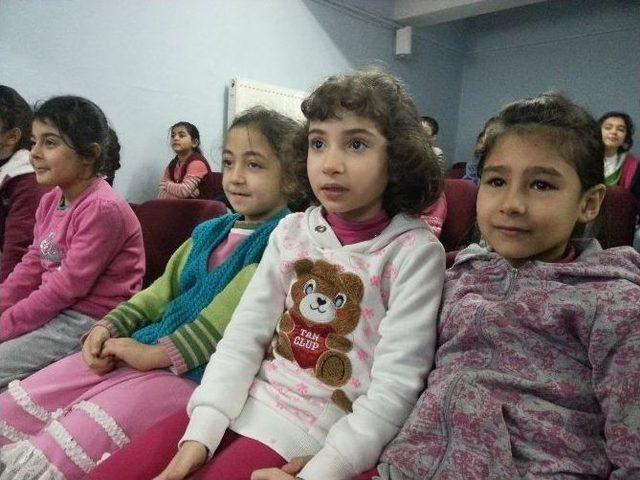 Hidayet İlkokulu&rsquo;nda G&uuml;venli İnternet Kullanımı Semineri 1