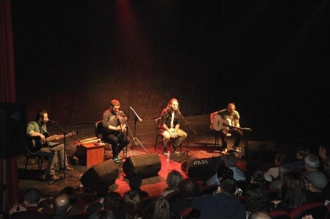 Kuşadası&rsquo;nda Niyazi Koyuncu Konseri