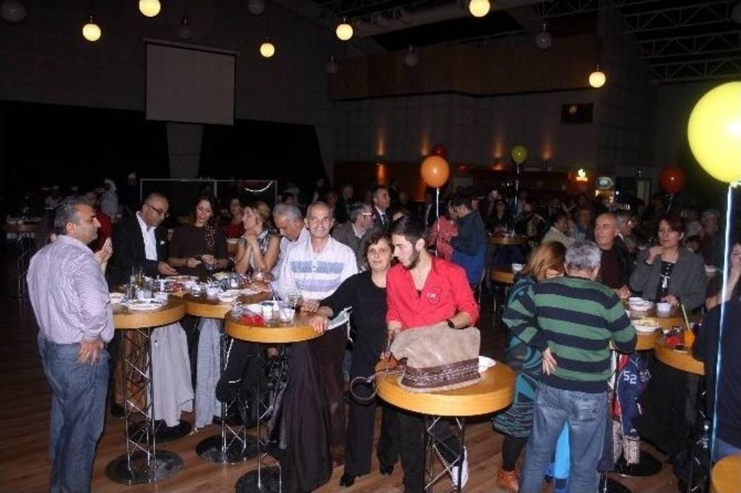 Nil&uuml;ferli &Ouml;ğretmenler G&ouml;n&uuml;llerince Eğlendi