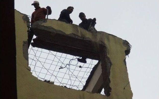 İnşaatta Tehlikeli Çalışma 1