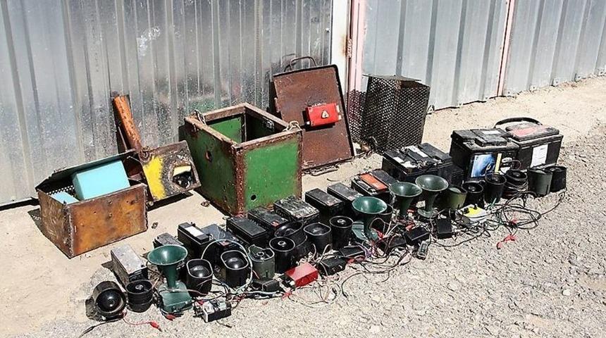 Ka&ccedil;ak Avcılık İ&ccedil;in 20 Ak&uuml; Ve 20 Ses D&uuml;zeneği Ele Ge&ccedil;irildi