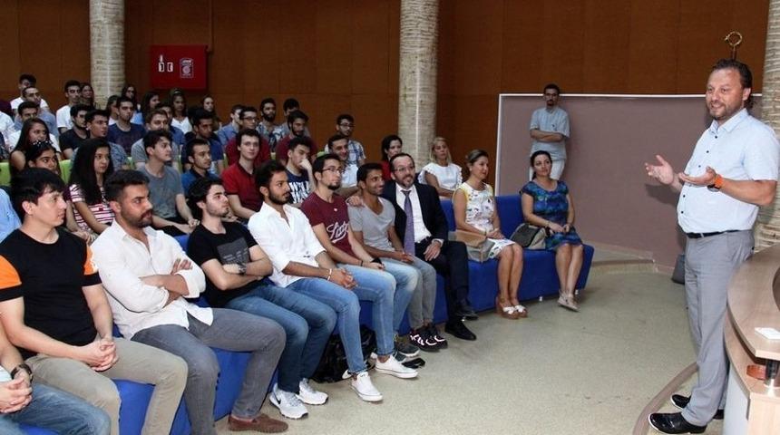 Diş Hekimliği Fak&uuml;ltesi Oryantasyon Programı Tamamlandı