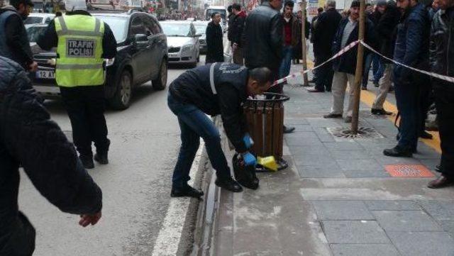 Amcasını Tabancayla Öldürdü