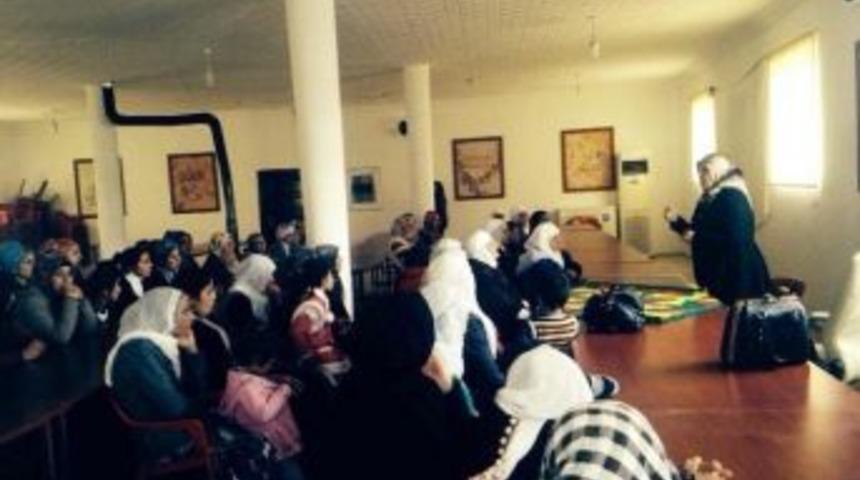 Kadına Y&ouml;nelik Şiddette Karşı Uluslararası Dayanışma Ve M&uuml;cadele G&uuml;n&uuml;