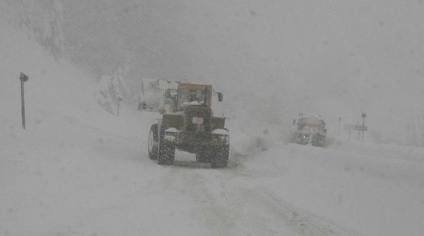 Bolu Dağında Yine &Ccedil;ığ D&uuml;şt&uuml;