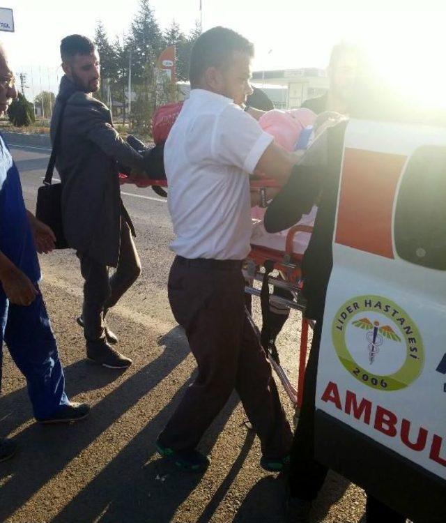 Bucak'ta Yolcu Otobüsü Kazası: 2 Yaralı