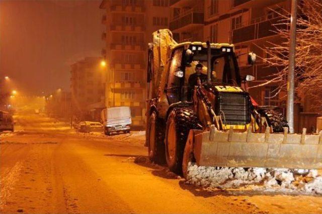 Kahramanmaraş'ta Kar, Yaşamı Olumsuz Etkiliyor