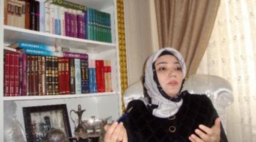 Kadın Hakları Aktivisti Alkış: "islam Coğrafyasında Yaşanan Kadına Y&ouml;nelik Şiddet Batı&rsquo;nın G&uuml;ndeminde Yok"