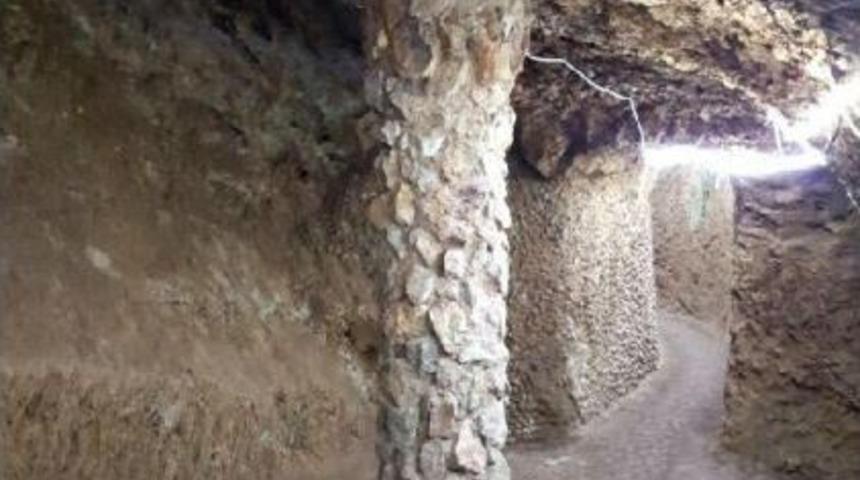 Bayburt'ta 3 Bin Yıllık Yeraltı Şehrine Ziyaret&ccedil;i Akını