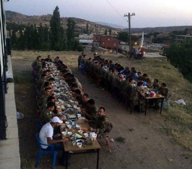 Silopi’De Aşiret Lideri, 15 Temmuz Şehitleri Için Kurban Kesti