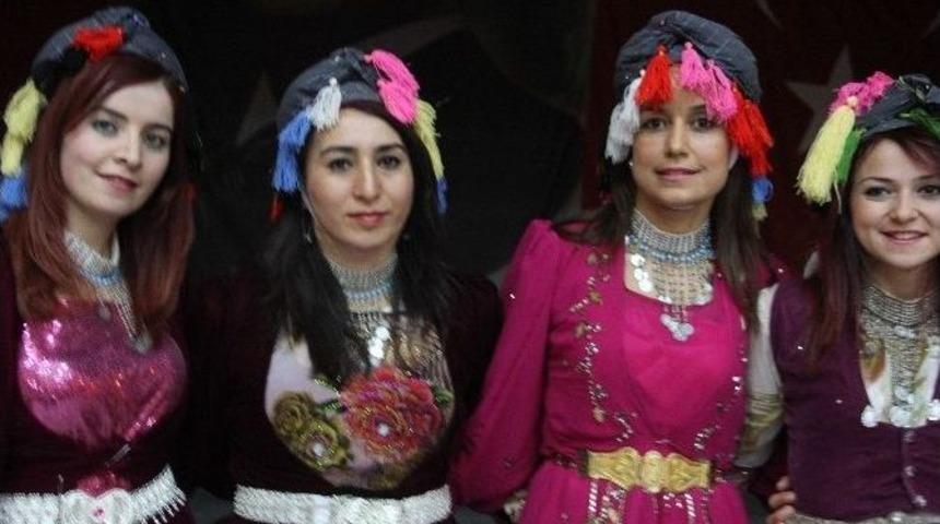 Hakkari&rsquo;de 24 Kasım &Ouml;ğretmenler G&uuml;n&uuml;