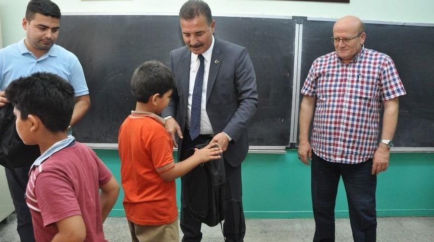 Toroslar Belediyesi&rsquo;nden 5 Bin &Ouml;ğrenciye Kırtasiye Desteği