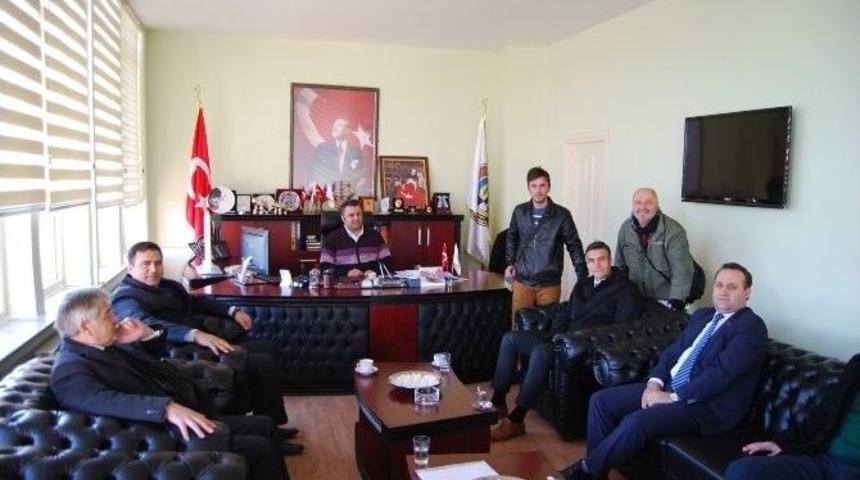 Tff Hakemi &Ouml;zg&uuml;r Yankaya: "trakya Futbolunun Birliğe İhtiyacı Var"