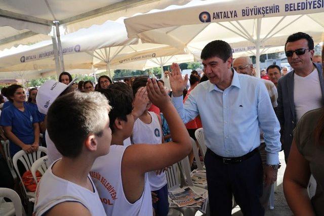 Sedir Mahallesi Spor Kompleksi&rsquo;nin Temeli Atıldı 1