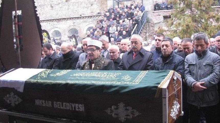 Niksar Tso Başkanı Şöhretoğlu Toprağa Verildi