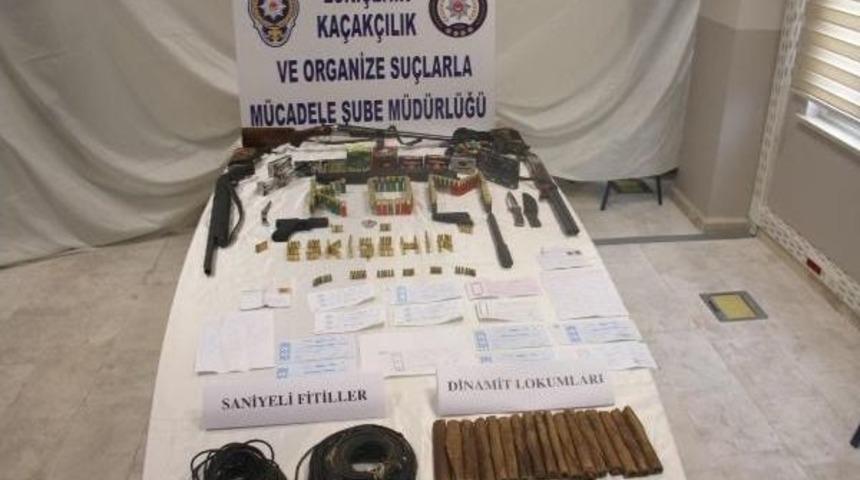 Eskişehir'de &Ccedil;ete Operasyonu: 13 G&ouml;zaltı