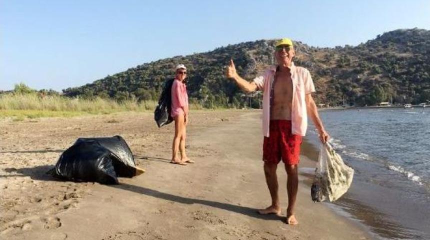 T&uuml;rkiye Sevdalısı Fransız &Ccedil;ift Plajda Temizlik Yaptı