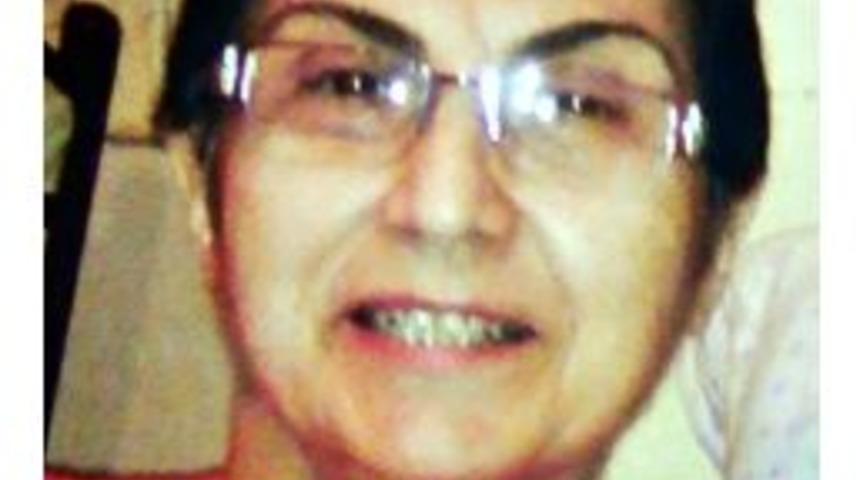 İzmir Polisi 11 Gündür Kayıp Kadını Arıyor