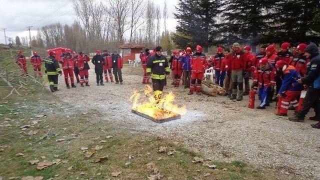 Eskişehir İtfaiyesinden Kurtarma Ekiplerine Yangın Eğitimi